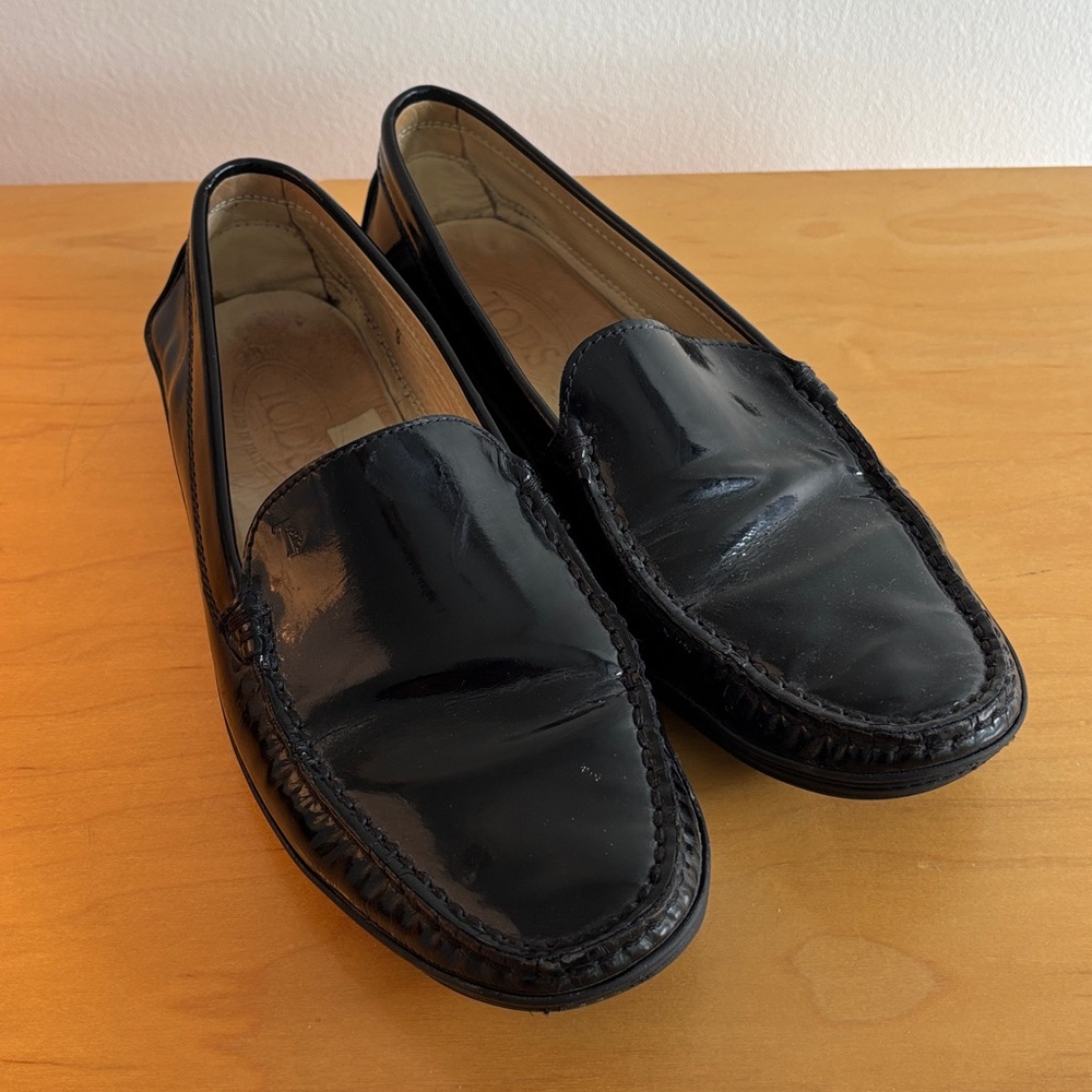 Tod's Black Patent Leather Slip-On Loafers W9